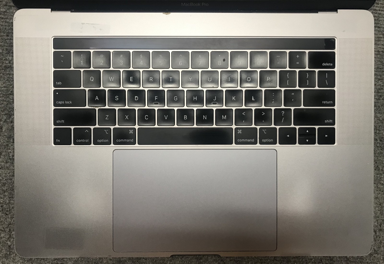 Apple MacBook Pro A2141 BTO CTO 2019 16″ Laptop i9-9980HK 32GB RAM 512GB NVMe