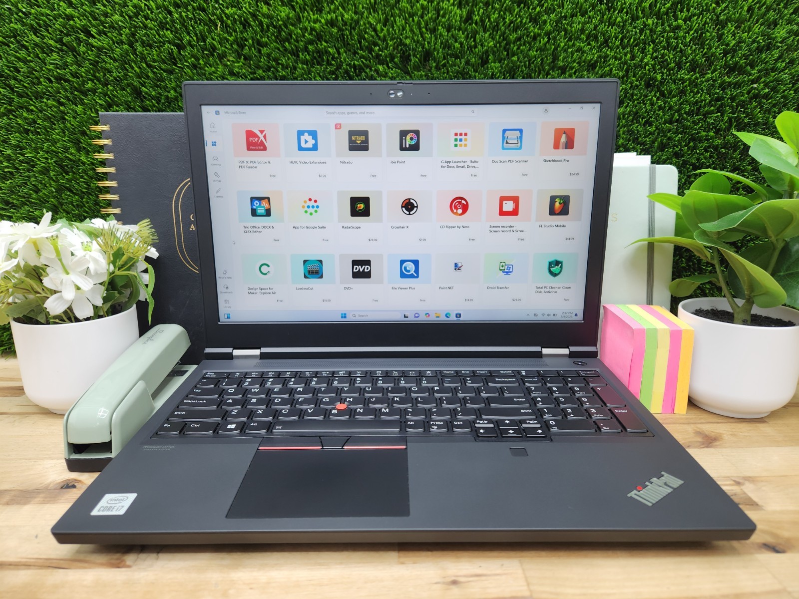 Lenovo ThinkPad P15 Gen 1 15.6 i7-10750H 2.6GHz 32GB SSD Quadro T2000 w/Charger~