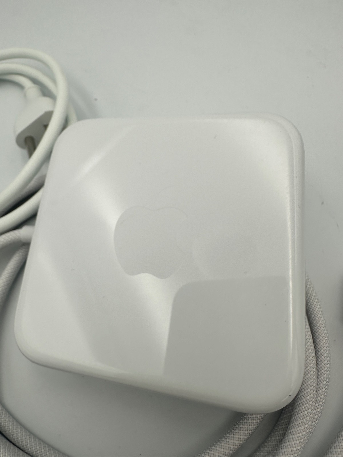 Genuine Apple iMac 24″ M1 143W Power Adapter Silver A2290