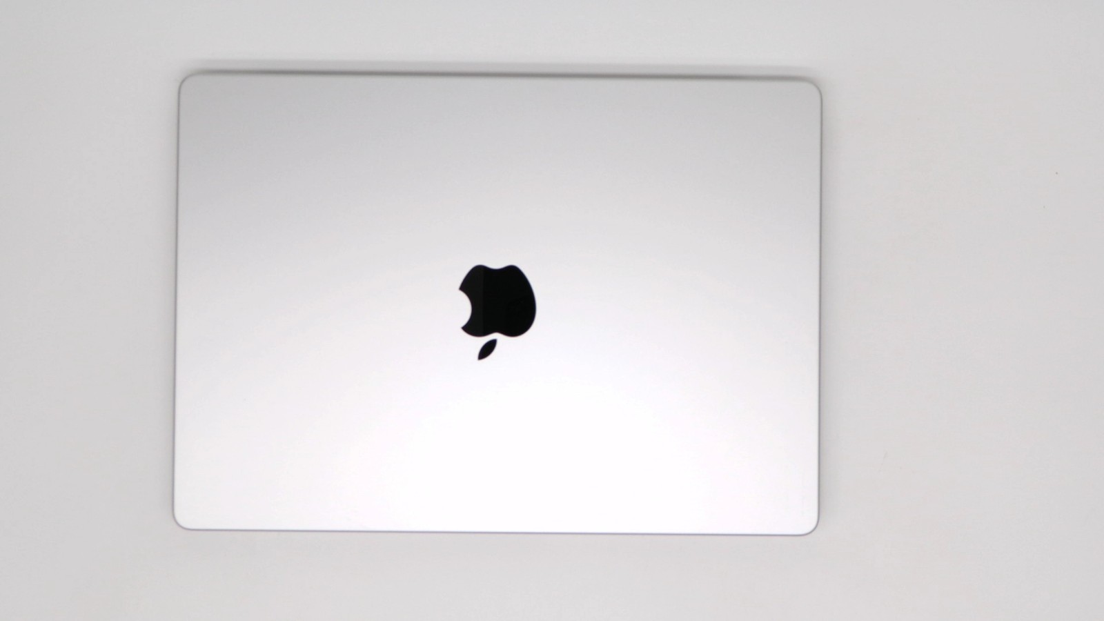Apple MacBook Pro 14 M1 Max 10-Core 64GB 1TB Silver 2021 – Used Very Good