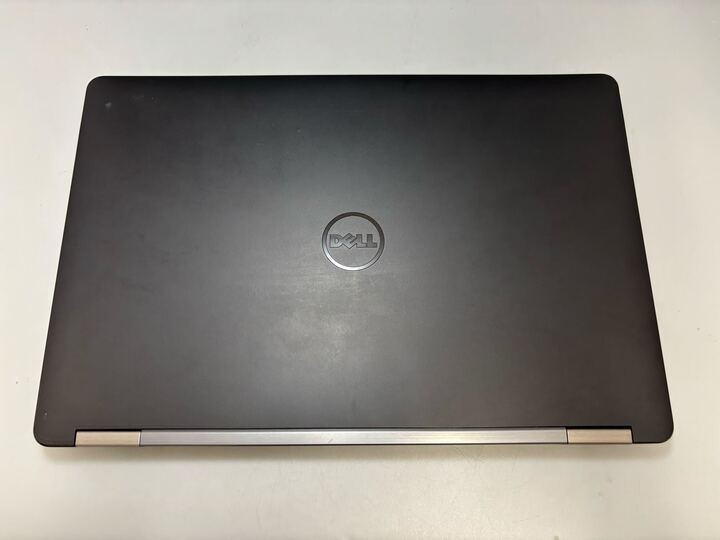 15.6″ Dell Latitude E5570 Laptop Intel i7-6600U NO RAM NO SSD – Fair Battery