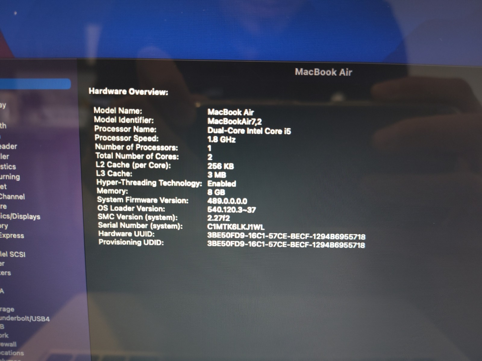 Apple MacBook Air 13.3” 2017 (256GB SSD, Intel Core i5 5th Gen 1.8GHz, 8GB RAM)