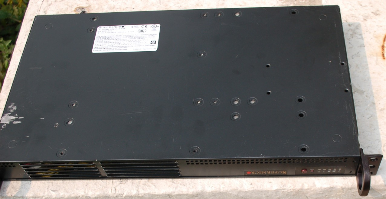 SuperMicro Rack Server 502-2 5015A-EHF with Ears 2 GB RAM, 150 GB SATA HD