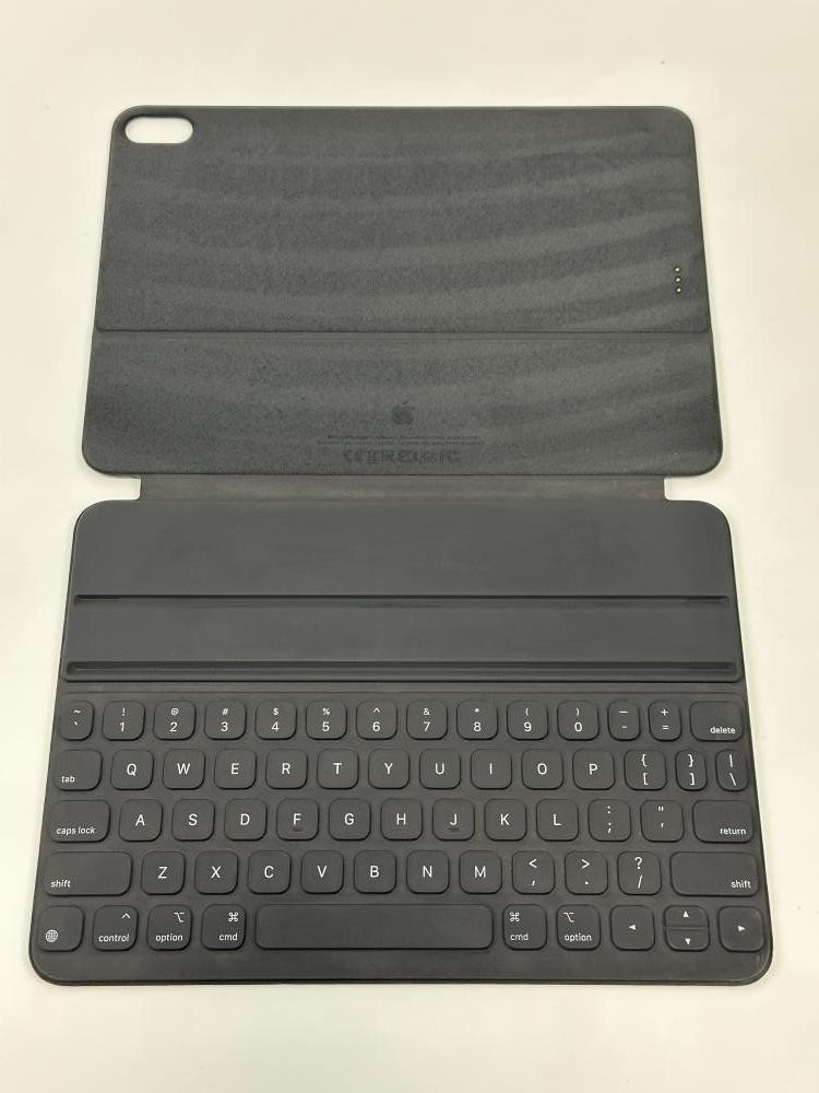 Apple Smart Keyboard Folio N/A A2038 Black (Bluetooth) – Fair
