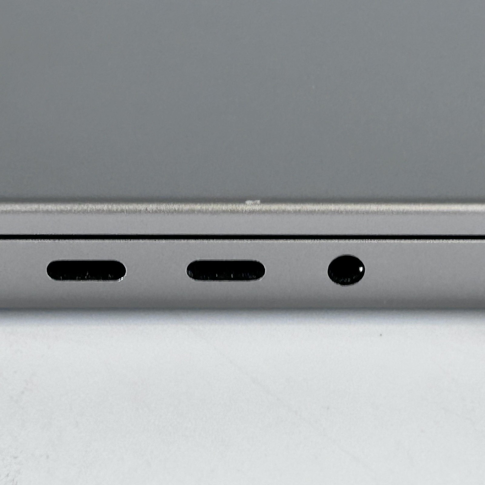 MacBook Pro 14 Space Gray 2021 M1 Pro 8-Core CPU 14-Core GPU 16GB 512GB Pink Hue