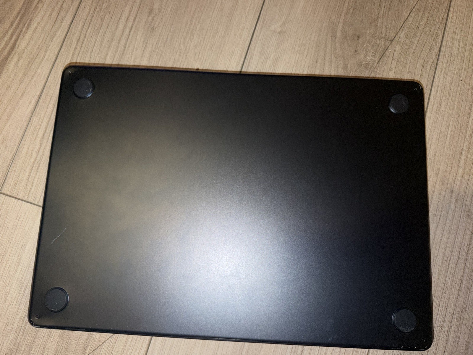 MacBook Air (15-inch, M4, 2025) 10-core GPU/16GB/256GB SSD- FOR PARTS/REPAIR