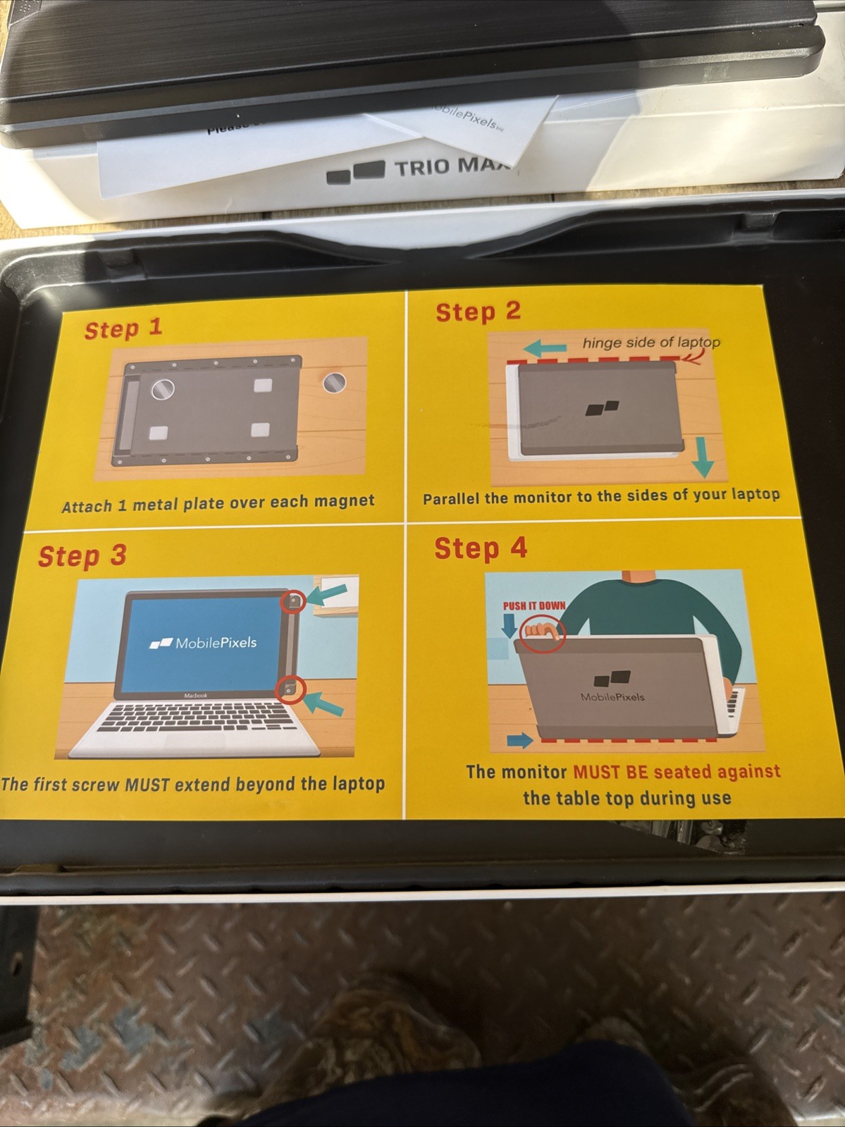 Trio Max Mobilepixels Portable Laptop Monitor Model 101-1004P01