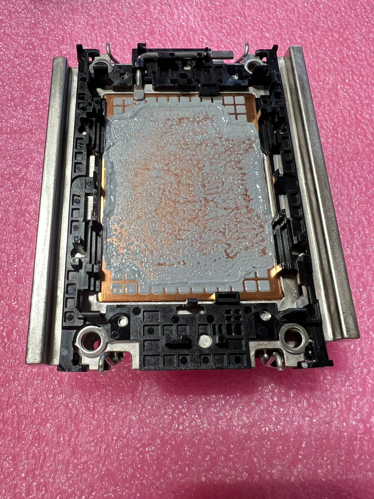 SuperMicro 1U LGA 1489 Passive CPU Cooling Heatsink P/N: SNK-P0077PW