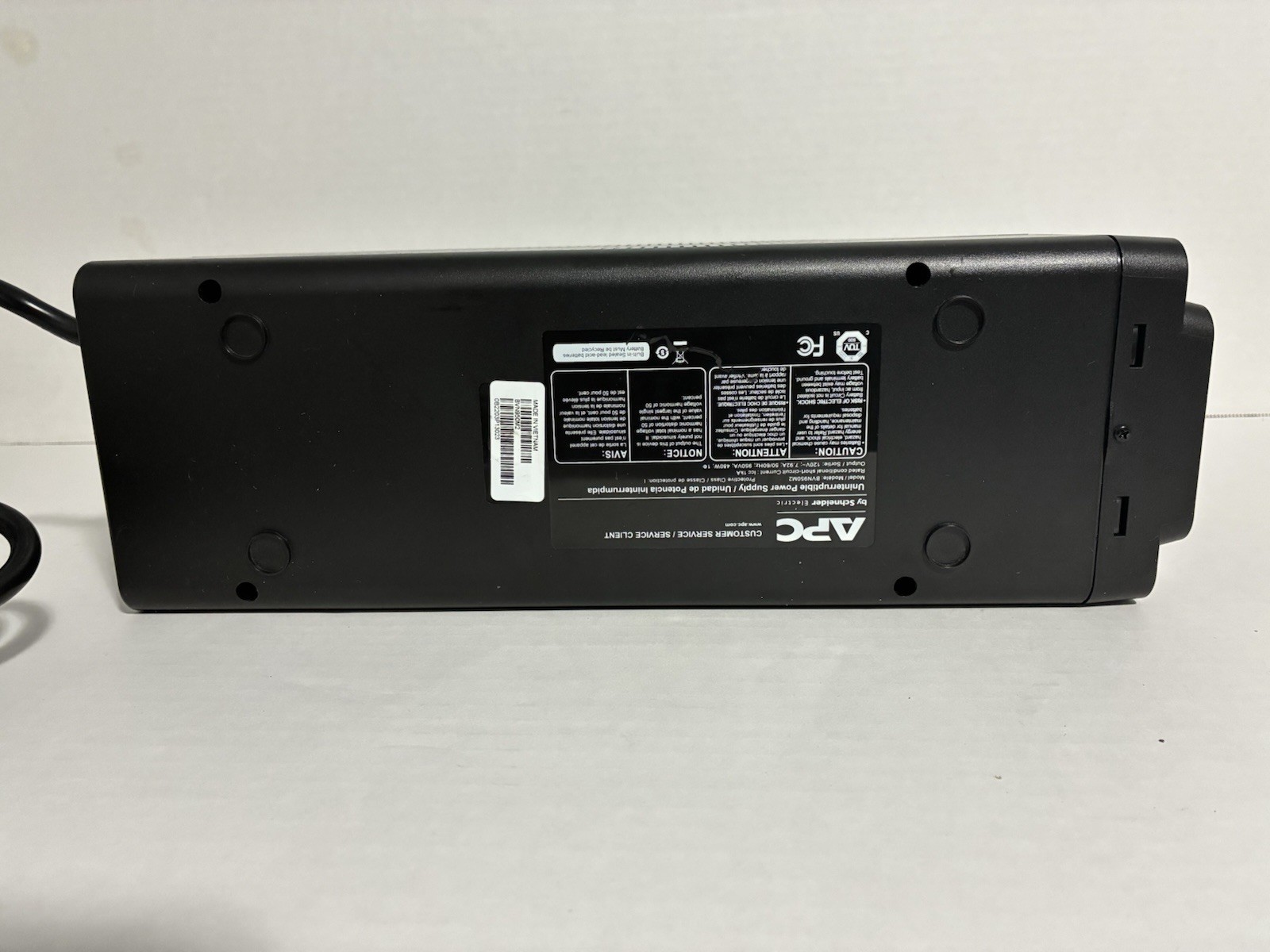 APC UPS Battery Backup 950VA/480W For Gaming PC / Uninterruptible Power Supply