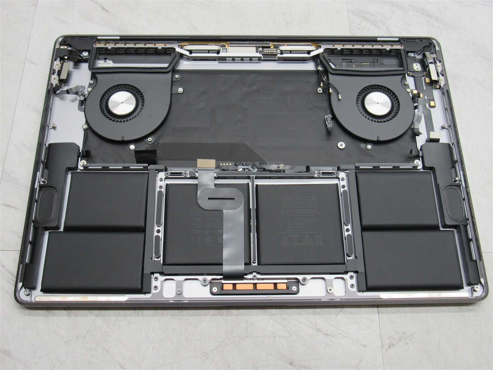 Apple MacBook Pro 16″ A2141 Complete LCD Screen Laptop Assembly Housing Grey