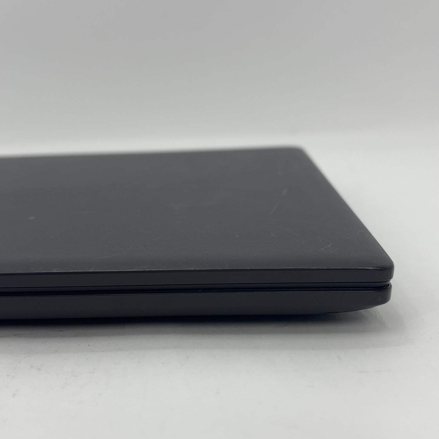 Broken Dell Latitude 3510 15.6″ i7-10510U 1.8GHz 8GB RAM 256GB SSD Read