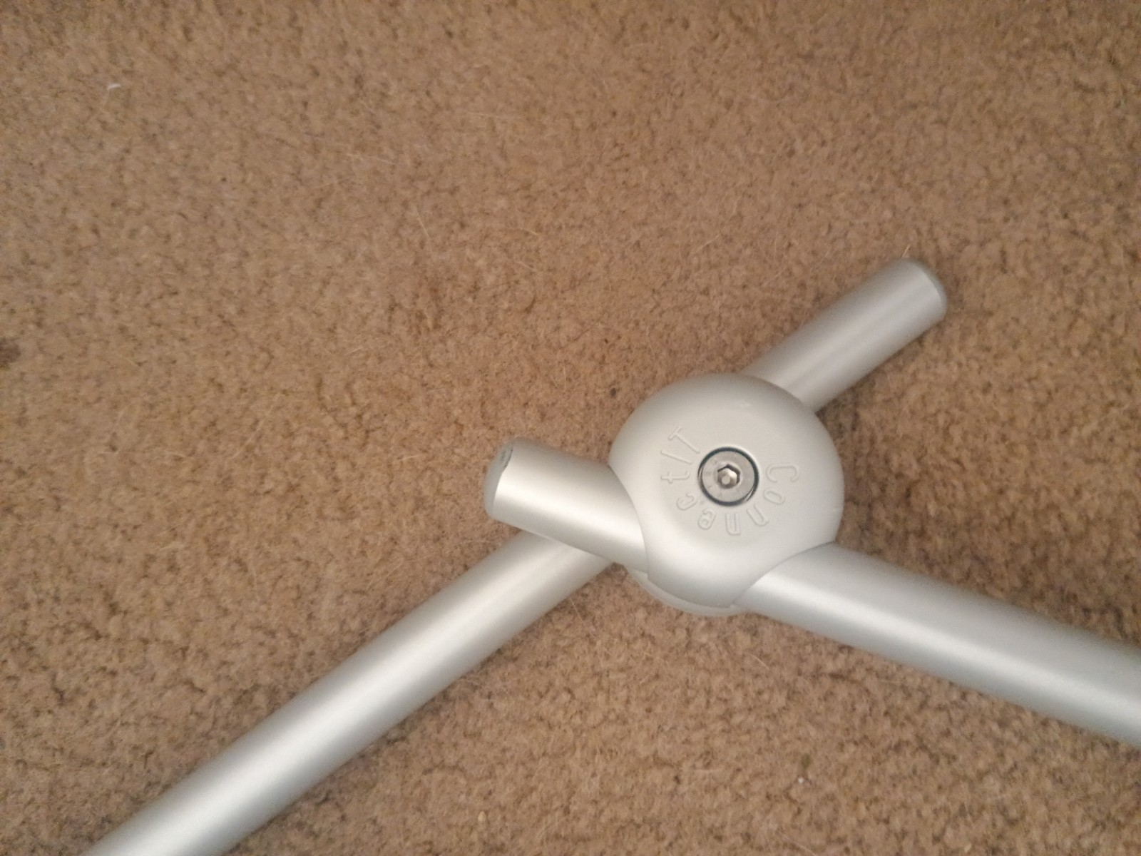 ConnectIT Foldable Floor Stand Adjustable Base TOBII DYNAVOX & Rolling Case