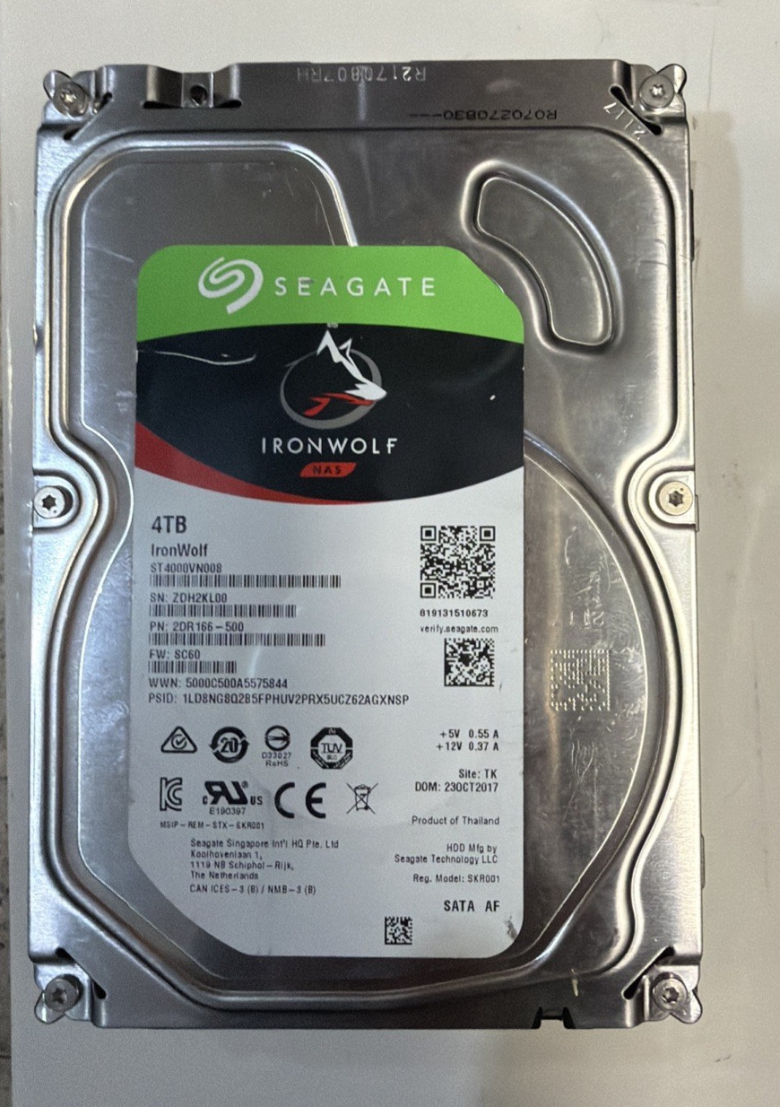 Seagate IronWolf 4TB ST4000VN008 NAS 64MB 6Gb/s SATA 3.5″ HDD Hard Disk Drive