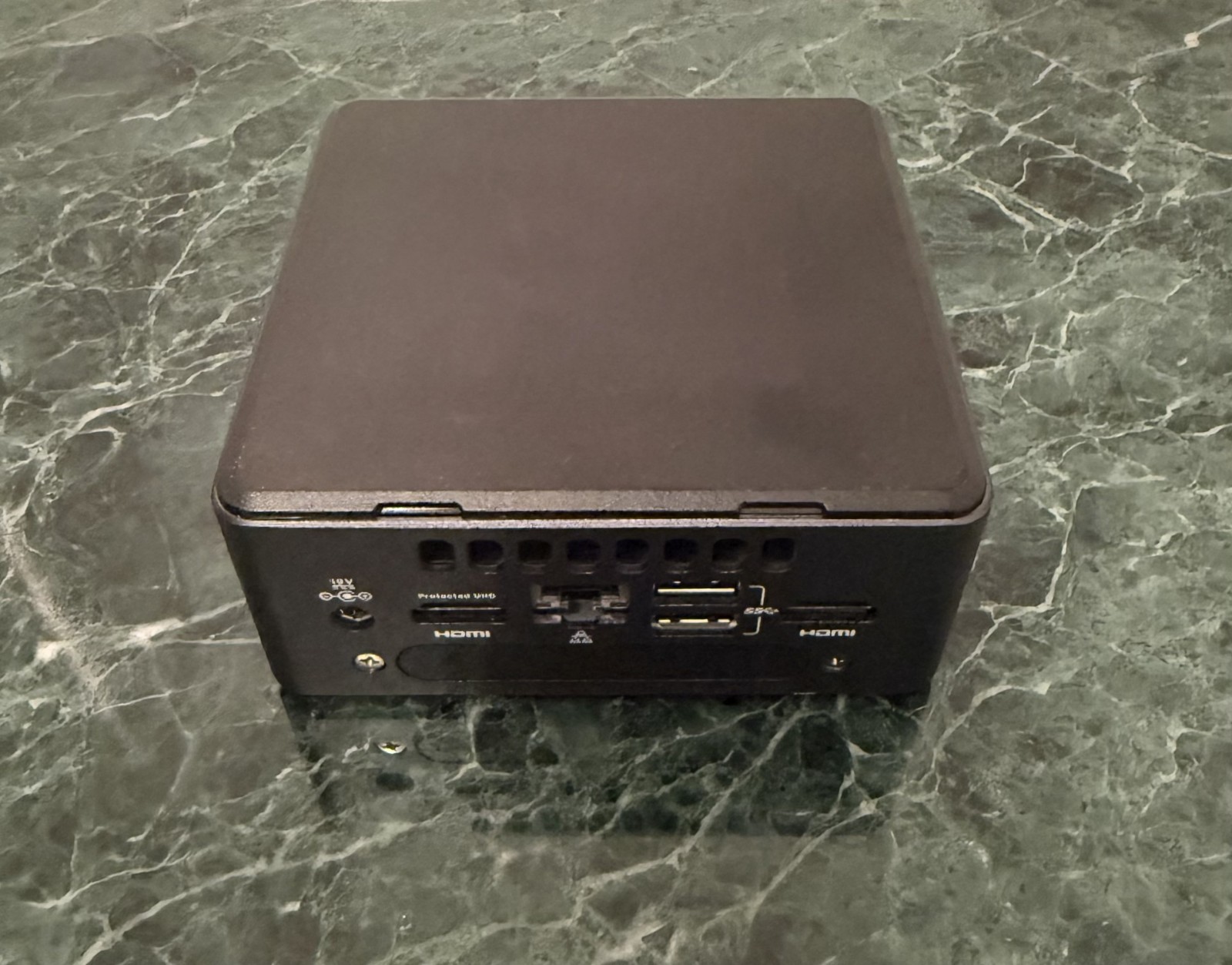 Intel Mini PC – NUC7i5DNHE – 8GB – 256GB SSD – Win11 Pro – W/ AC Power Cord