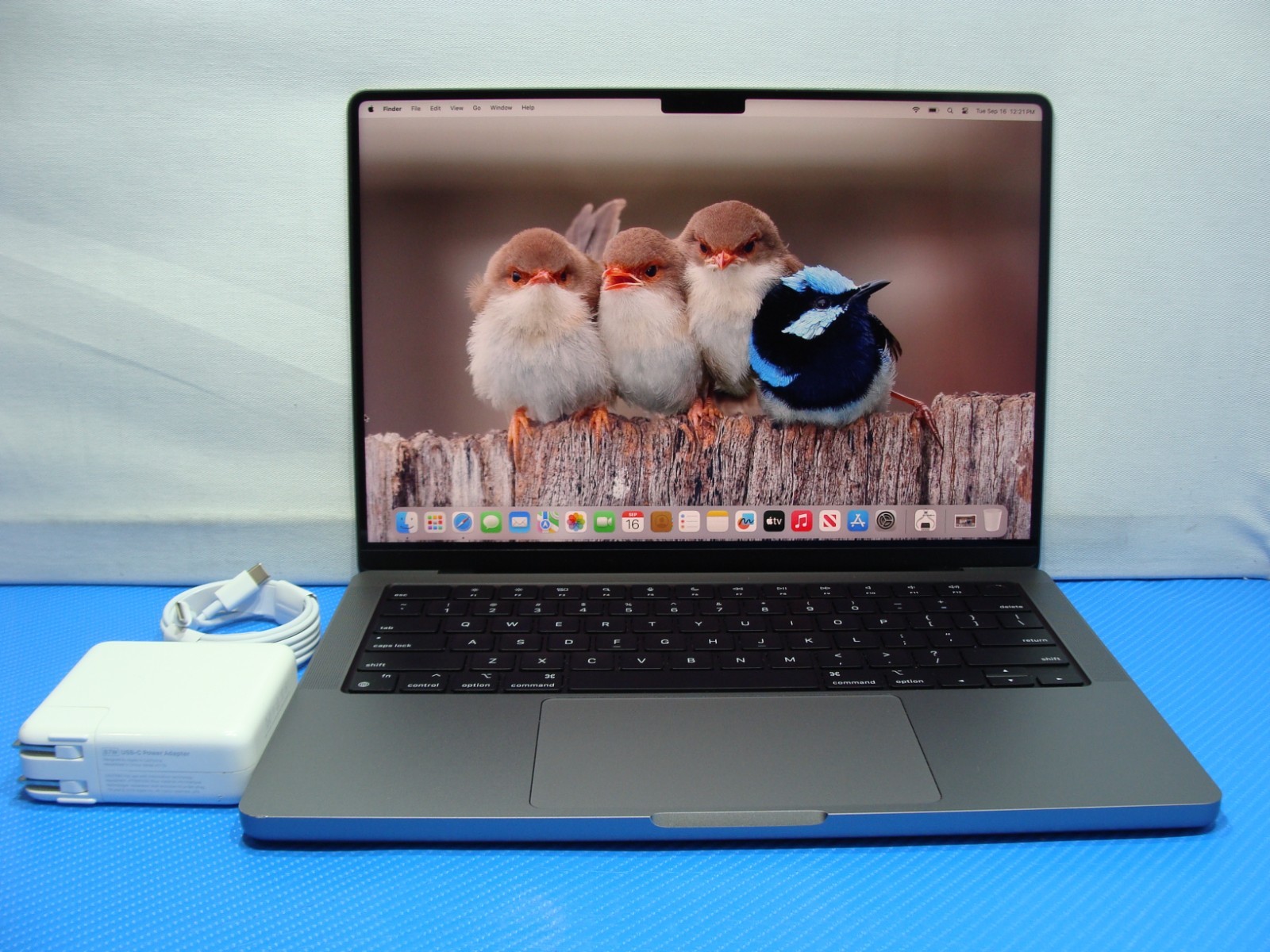 Apple Macbook Pro 14″ 2023 A2779 M2 Pro 10CPU/16GPU 16GB 512GB Sonoma 100% Batt