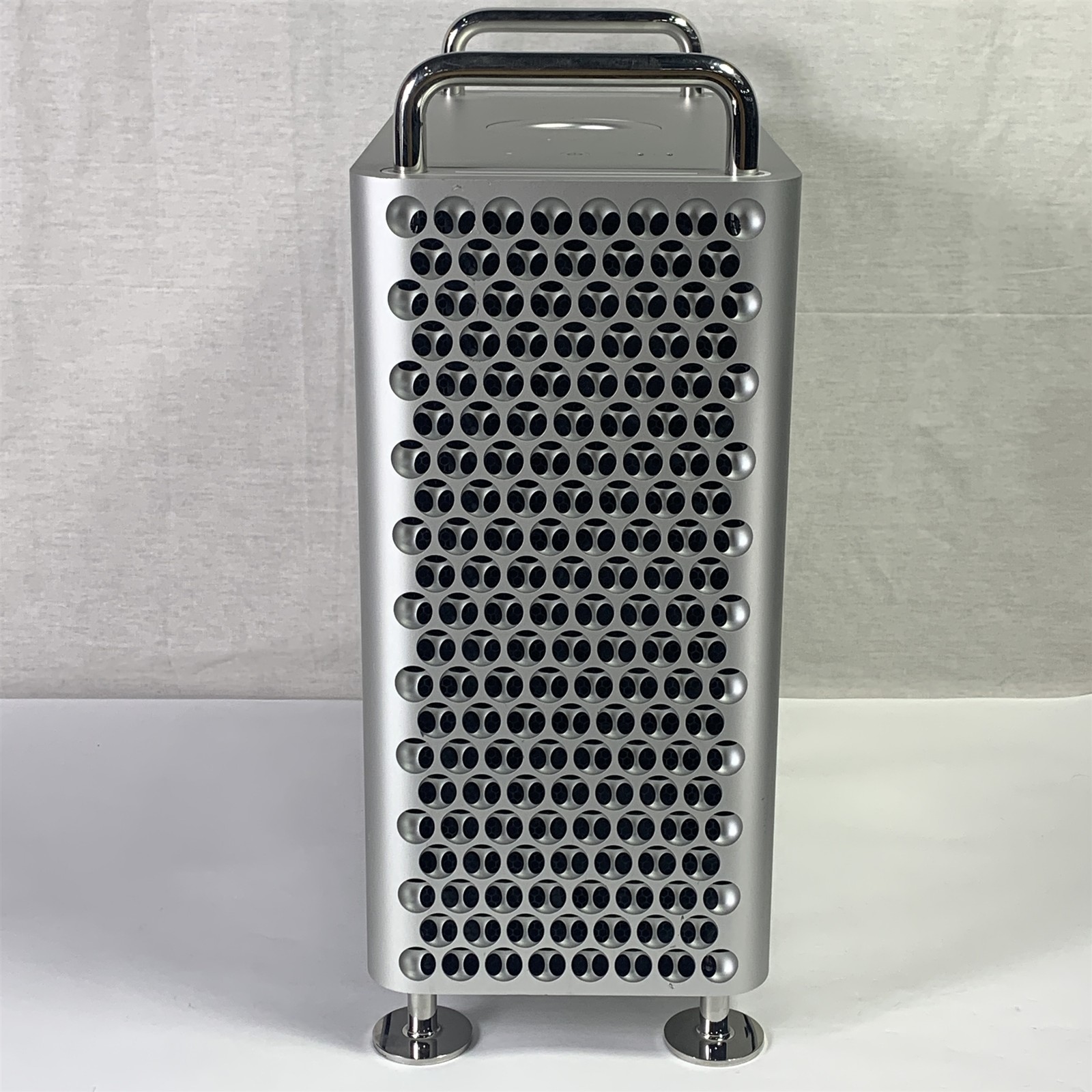 Apple A1991 Mac Pro (2019) Xeon W-3223 – 96GB – 1TB SSD – Radeon Pro W5500X