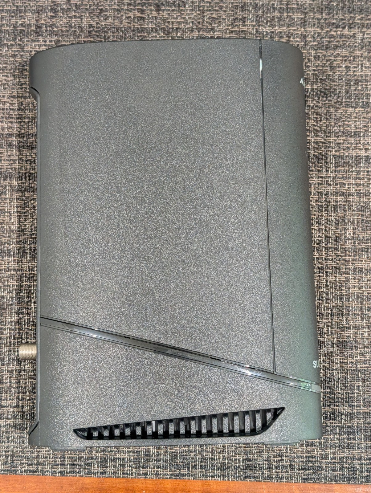 Arris G18 DOCSIS 3.1 Cable Modem Router Combo Black Wi-Fi 6 NO AC ADAPTER