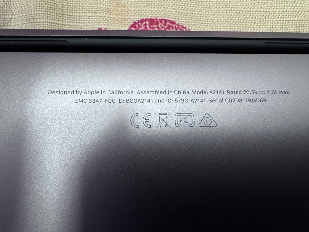 Apple MacBook Pro 2019 i9-9980H 16GB 1TB SSD Radeon Pro 5500M MVVM2LL/A A2141