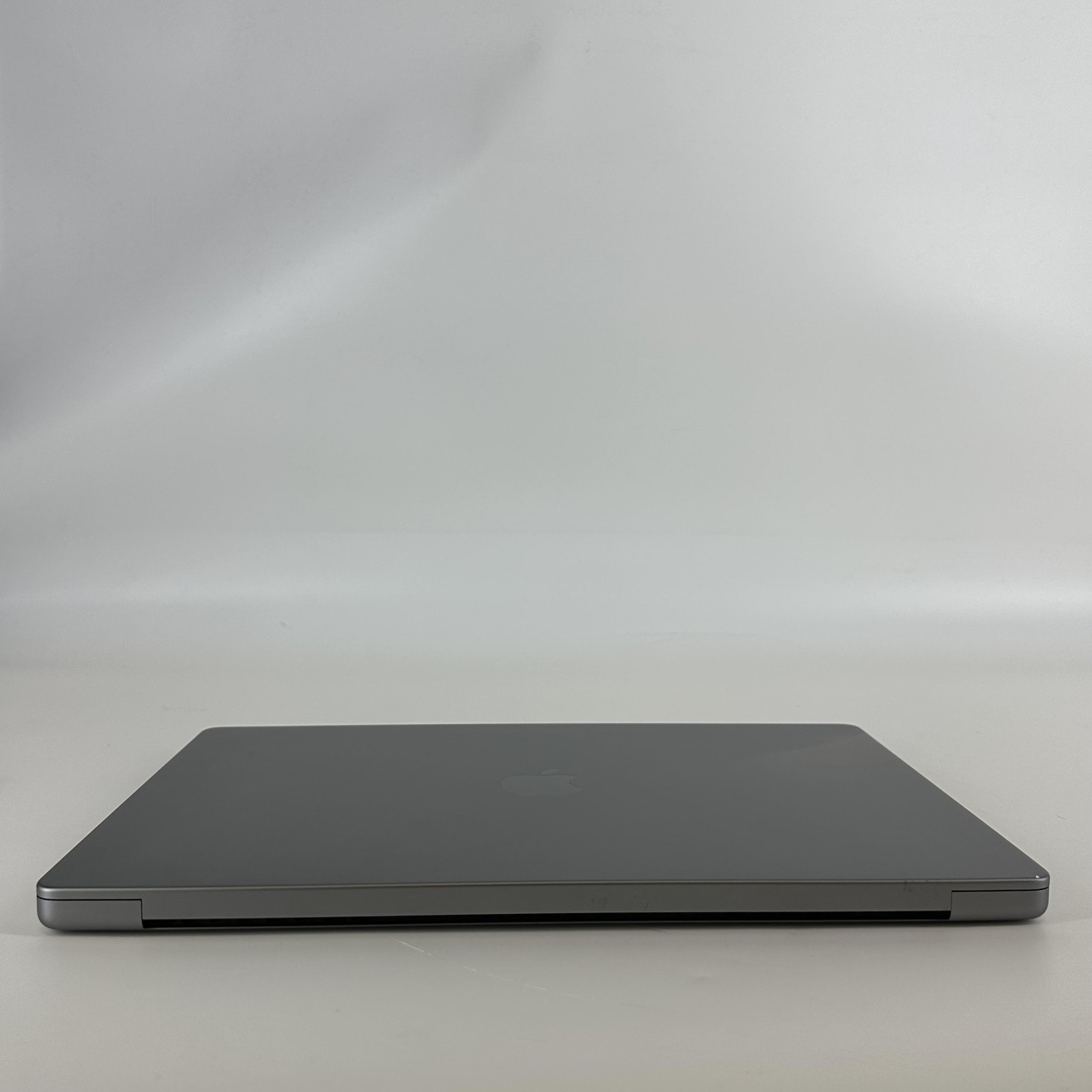 MacBook Pro 16″ Gray 2021 3.2 GHz M1 Pro 10-Core CPU 16-Core GPU 16GB 512GB