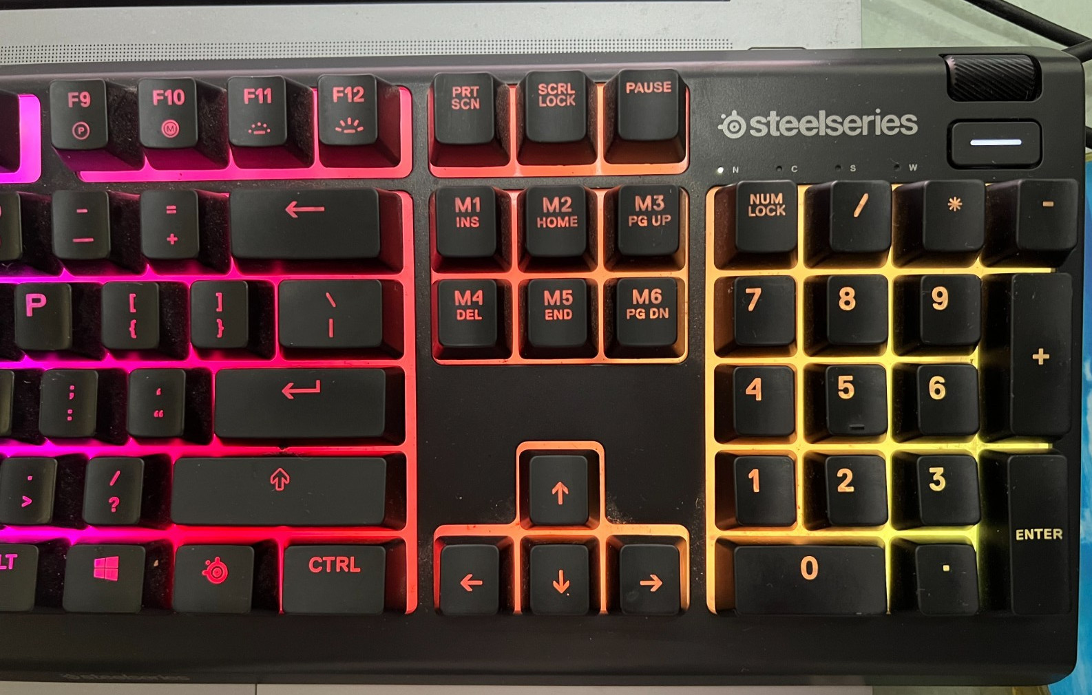 Illuminated SteelSeries Apex3 Wired Mechanical Keyboard Fullsize w Numpad-TESTED