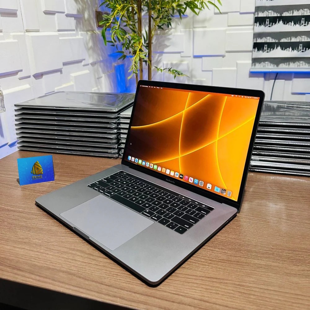EXCELLENT | 2019-2021 MacBook Pro Touch Bar 16″ Dual GPU Space Gray + Warranty