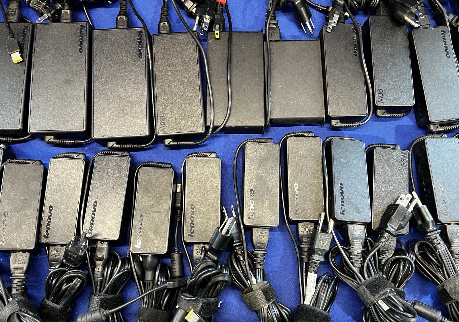 Lenovo 65W 90W 135W + ThinkPad Laptop Adapter Charger Yellow Square Tip – Lot 37