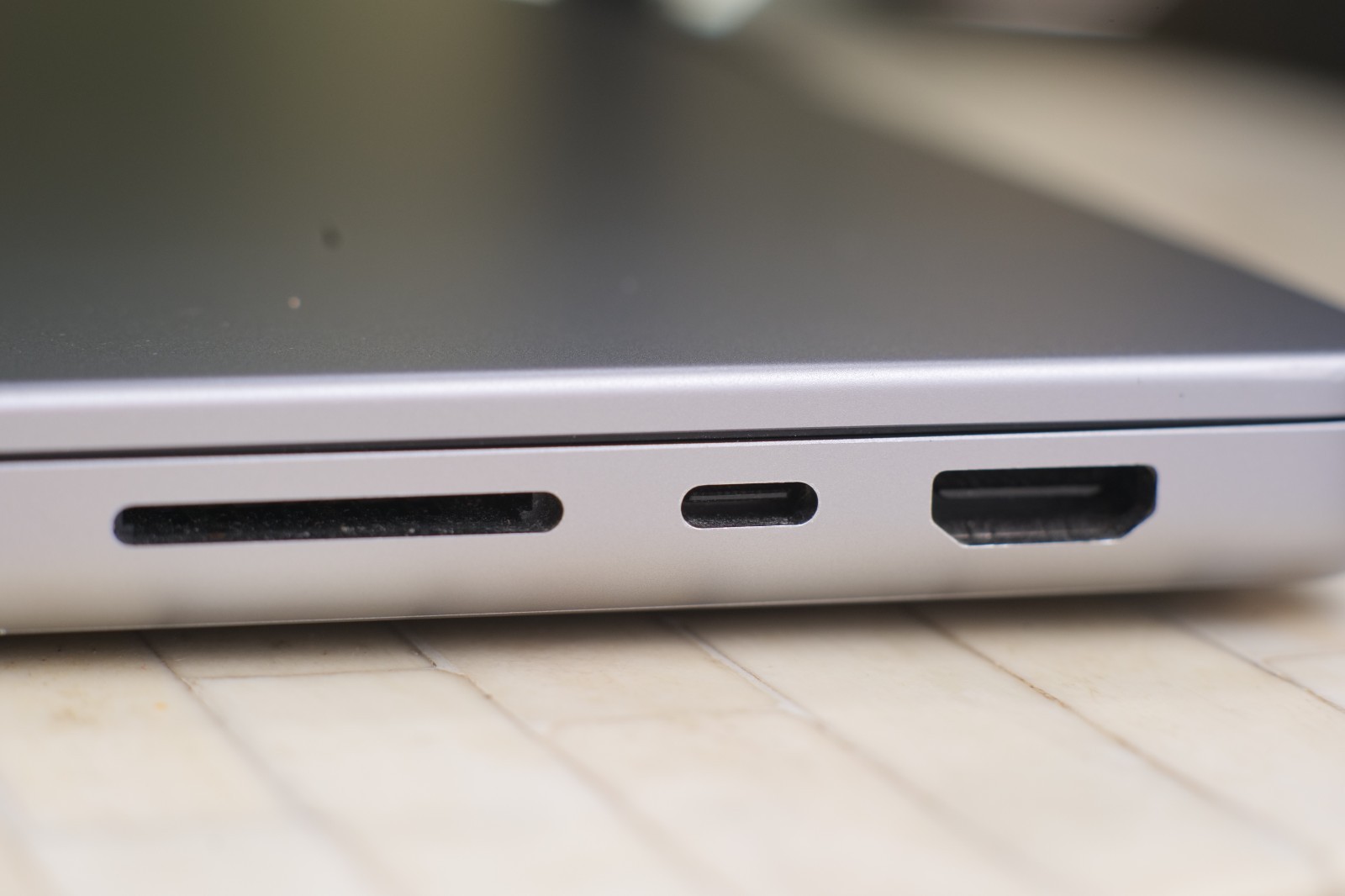 Apple MacBook Pro 14″ A2442 M1 Pro 32GB 512GB SSD 14-Core GPU