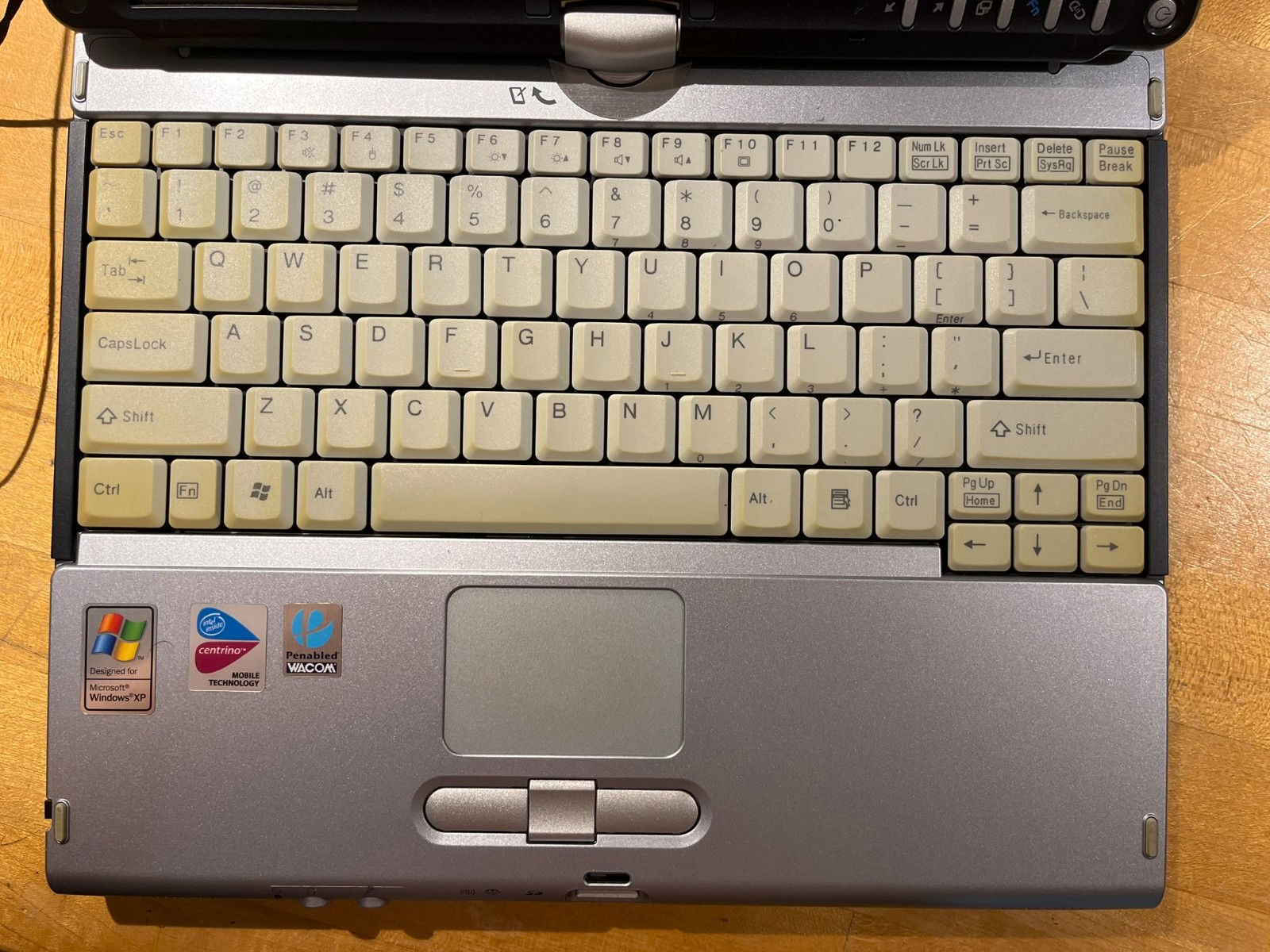 Fujitsu Lifebook T4010 Pentium M 1.8GHz 512MB *NO HDD/OS/CHARGER* Boots to BIOS