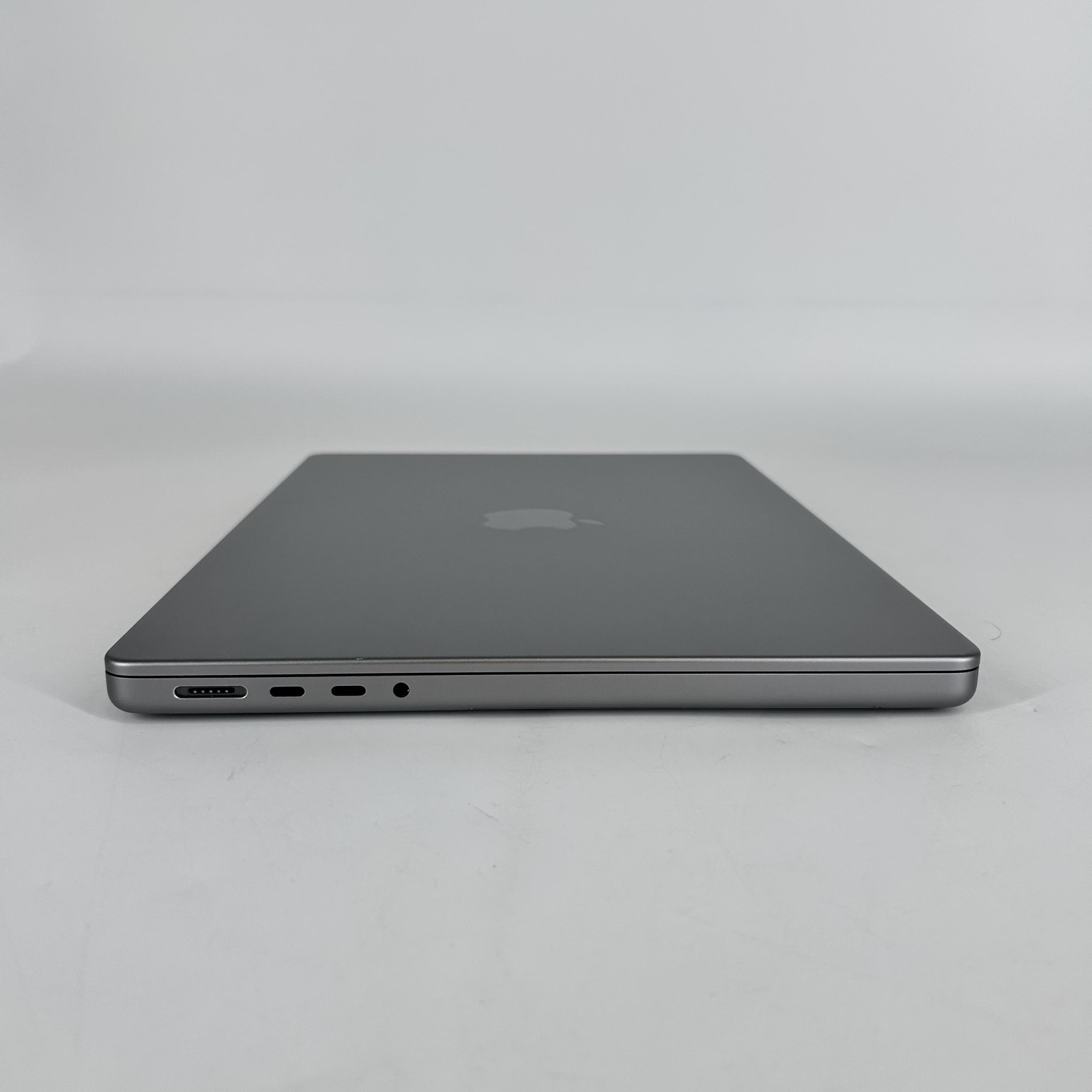 MacBook Pro 14 Space Gray 2021 M1 Pro 8-Core CPU 14-Core GPU 16GB 512GB Pink Hue