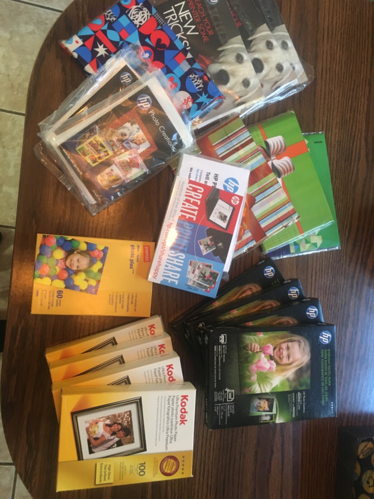    photo paper 4×6 1000 + extra sheets buyer pays shipping. HP and Kodak see pho