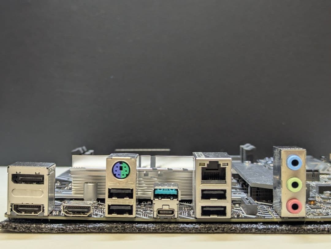 ASUS M560-A Motherboard Socket Type and Specs Does Not Apply
