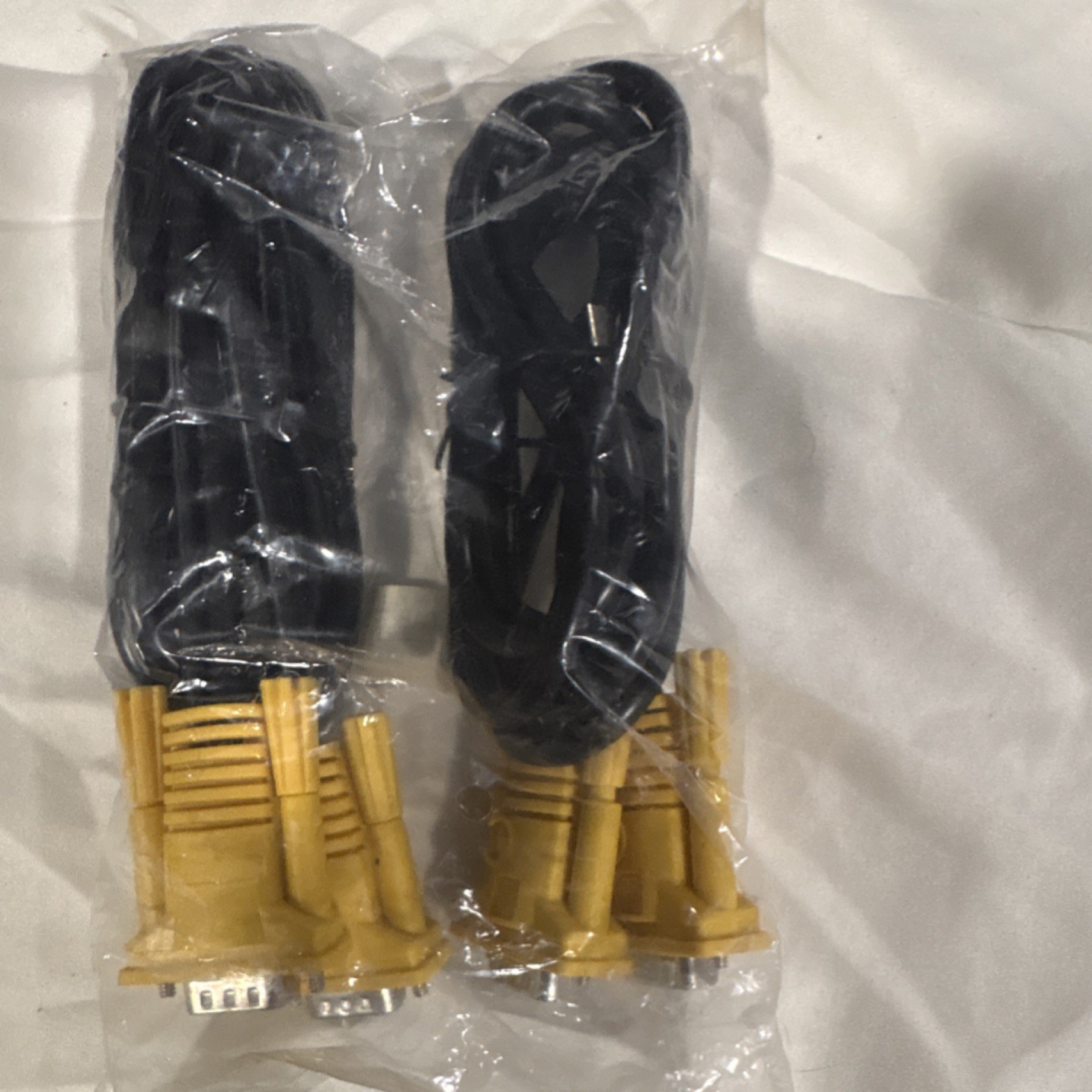 2-Pack VGA/SVGA D-Sub Male to Male Monitor Cables Yellow Black