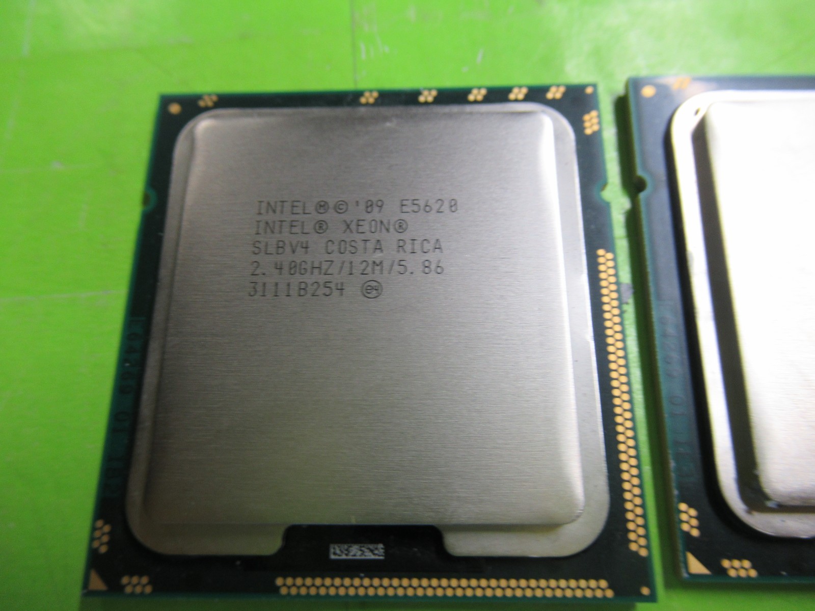 Lot of 2 Intel Xeon E5620 (SLBV4) Quad Core CPU Processor 2.4GHz 12MB LGA 1366