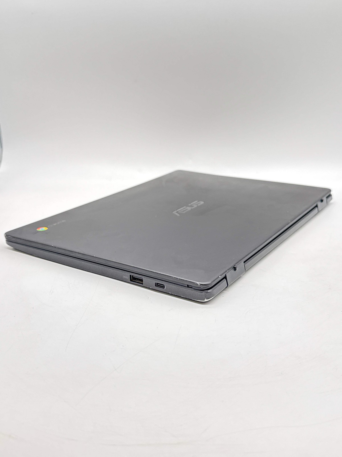 Asus Chromebook C423N 14″ Intel Celeron N3350 @1.1 GHz 4GB RAM 32GB eMMC