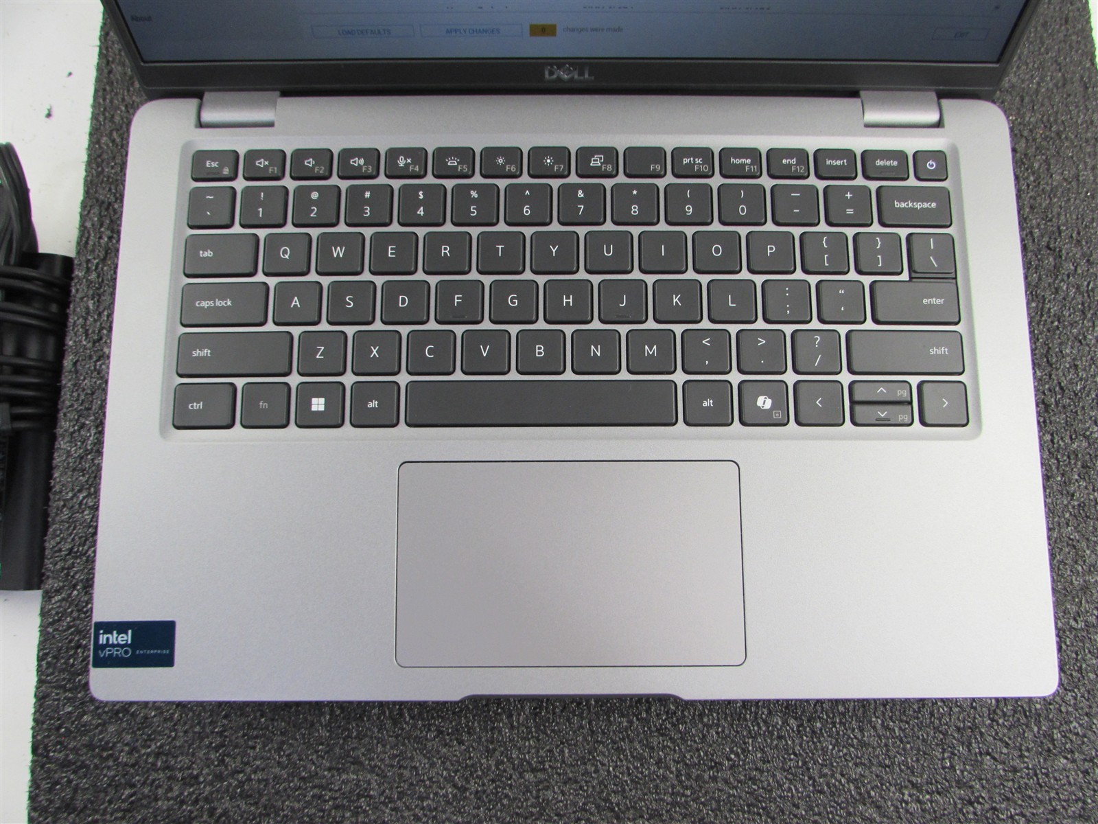 DELL LATITUDE 5450 1920X1080 FHD CORE ULTRA 7 165U 512GB SSD 32GB RAM NO O.S