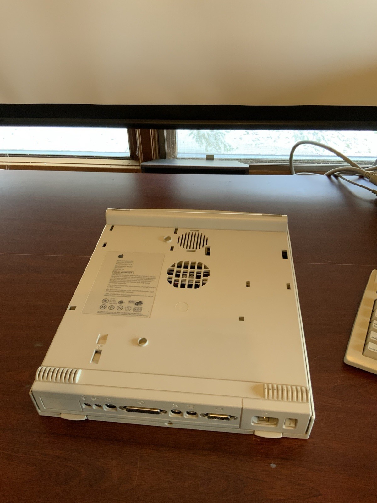 Restored Apple Macintosh Performa 450: 20MB RAM 160MB HDD System 7.5.3 Recapped!