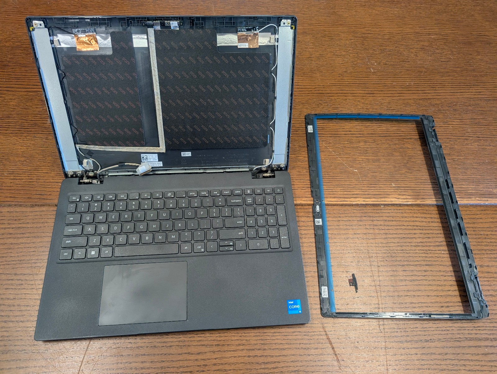 Dell Latitude 3520 | 15.6″ | i5 11th | 8GB RAM | 240GB SSD | No LCD
