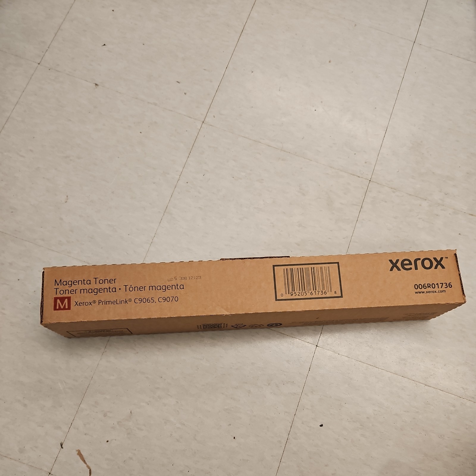 Xerox 006R01736 Magenta Toner Cartridge