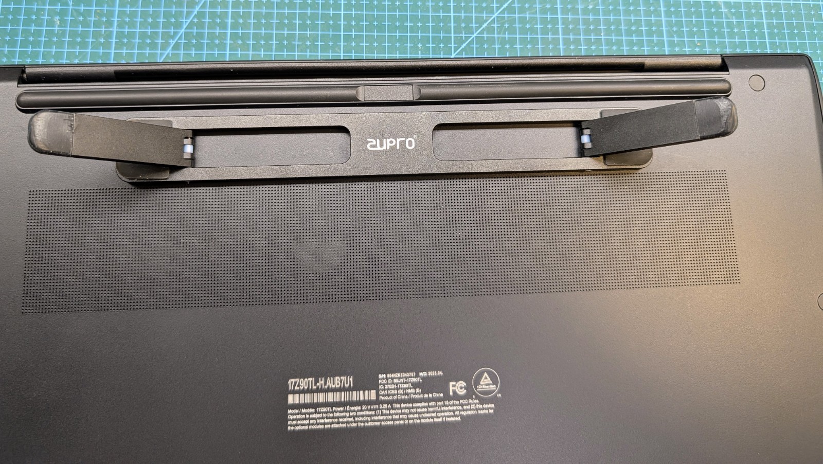 LG Gram 17″ Laptop Intel Core Ultra 7 258V 32GB 2TB SSD Win 11 Home 64-Bit