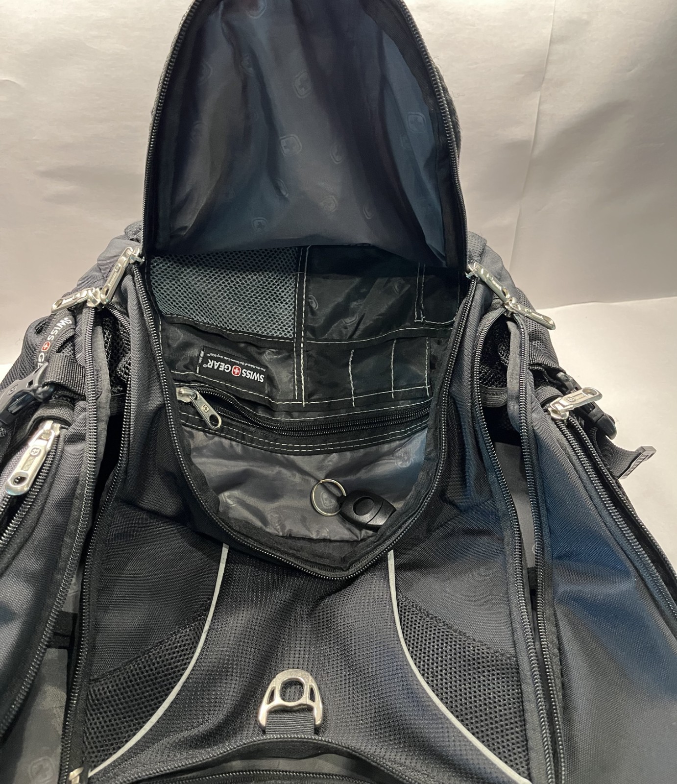Swiss Gear Travel Laptop Backpack Airflow Padding Multi Compartment Black
