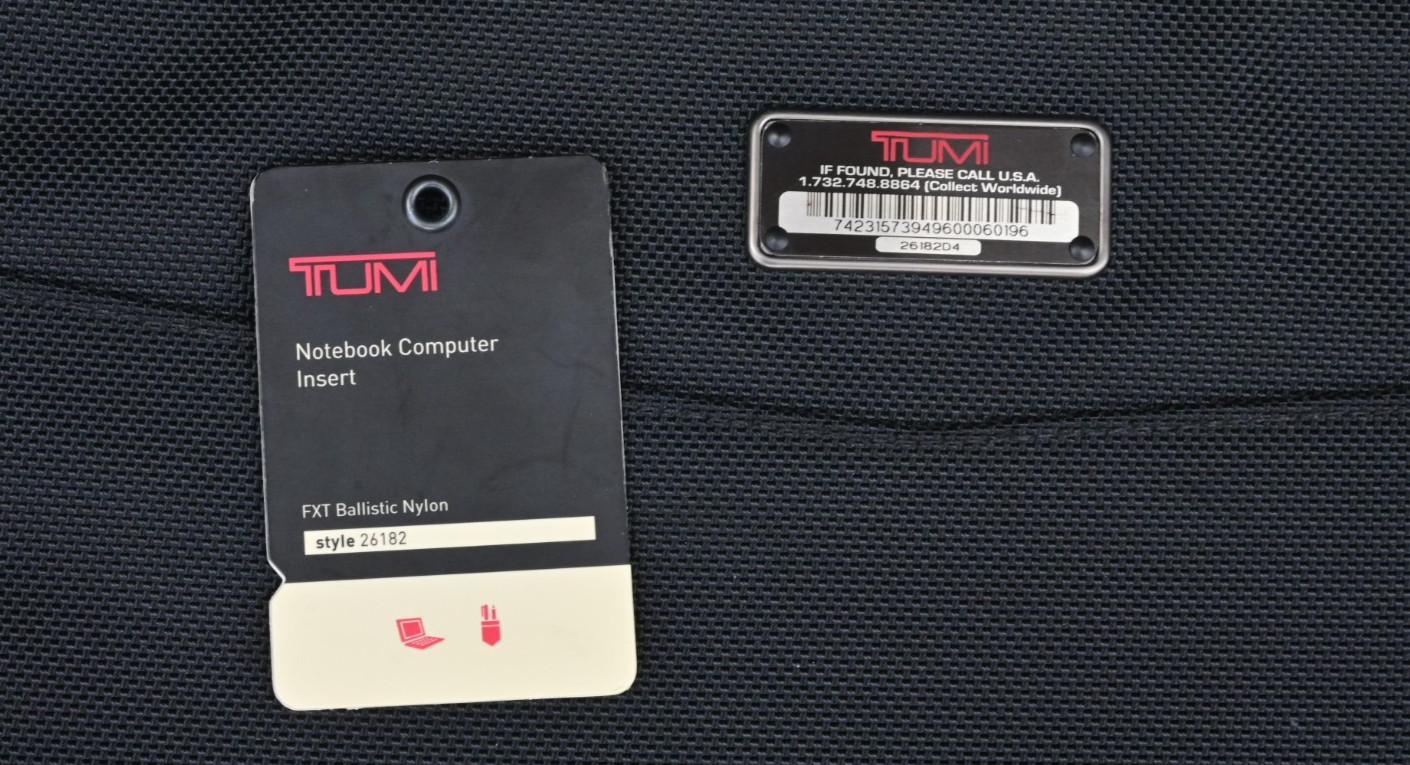Tumi 14″ Black Ballistic Nylon Padded Laptop Computer Sleeve Case VINTAGE NWT