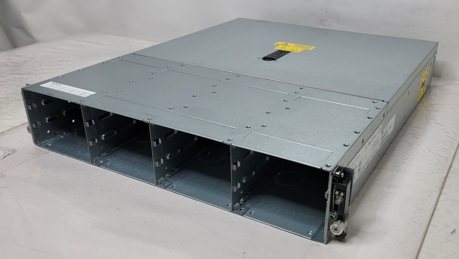 HPE StorageWorks M6412 – 3.5in 12 Drive Bay Storage Array No HDDs – AG638B (a)