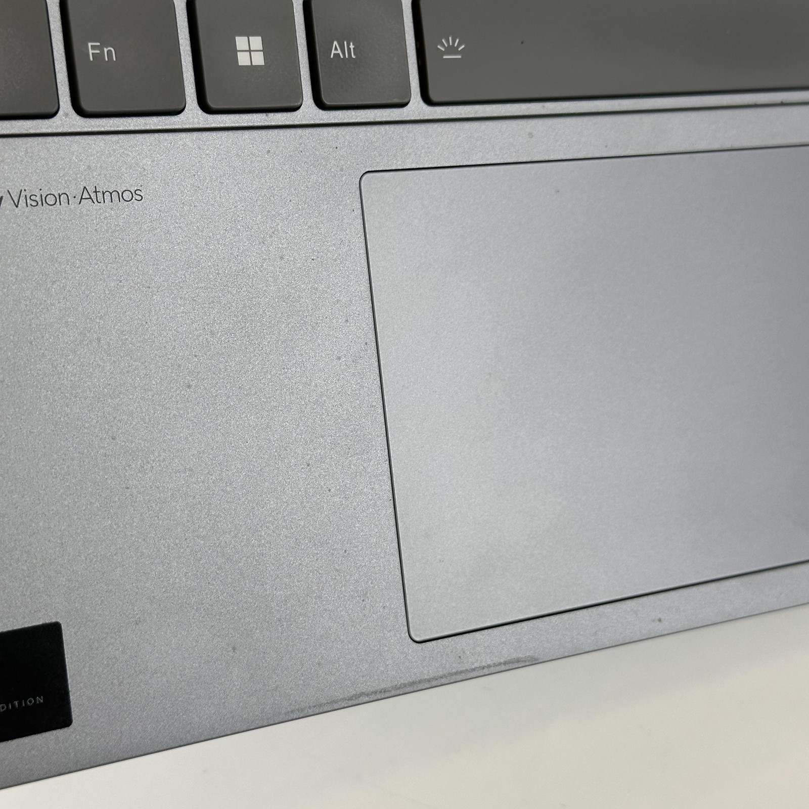 Lenovo Slim 7i 14 Gray FHD+ TOUCH 1.4 GHz Ultra 7 155H 32GB 1TB SSD Very Good