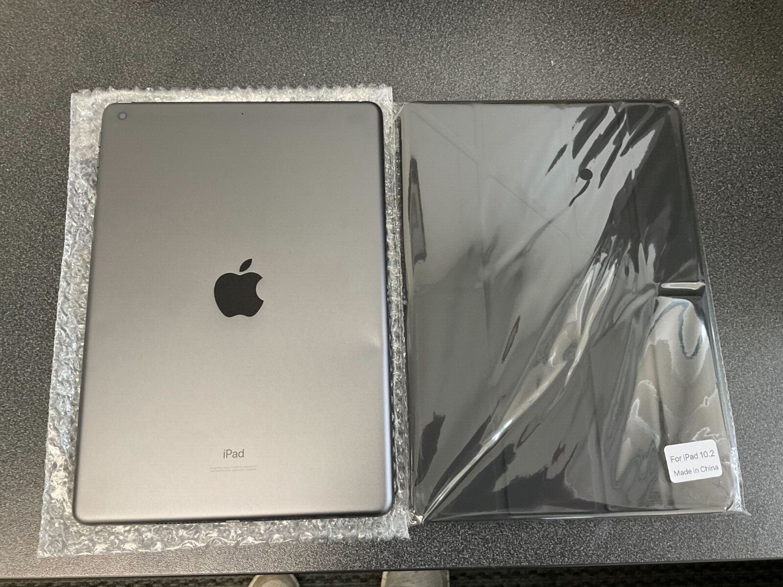 Apple iPad 7th Gen WiFi 10.2in – 32GB 128GB – Gray Silver Gold – Bundle
