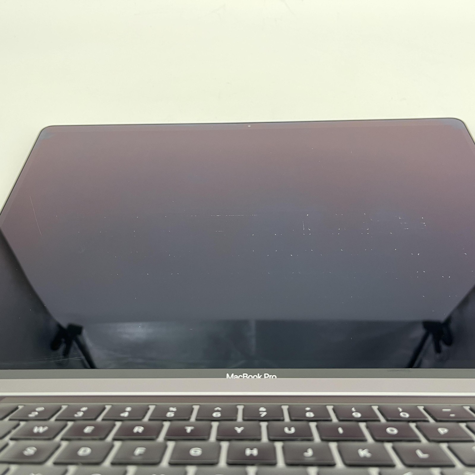 MacBook Pro 16 Touch Bar Gray 2019 2.3 GHz i9 16GB 1TB SSD Radeon Pro 5500M 4GB