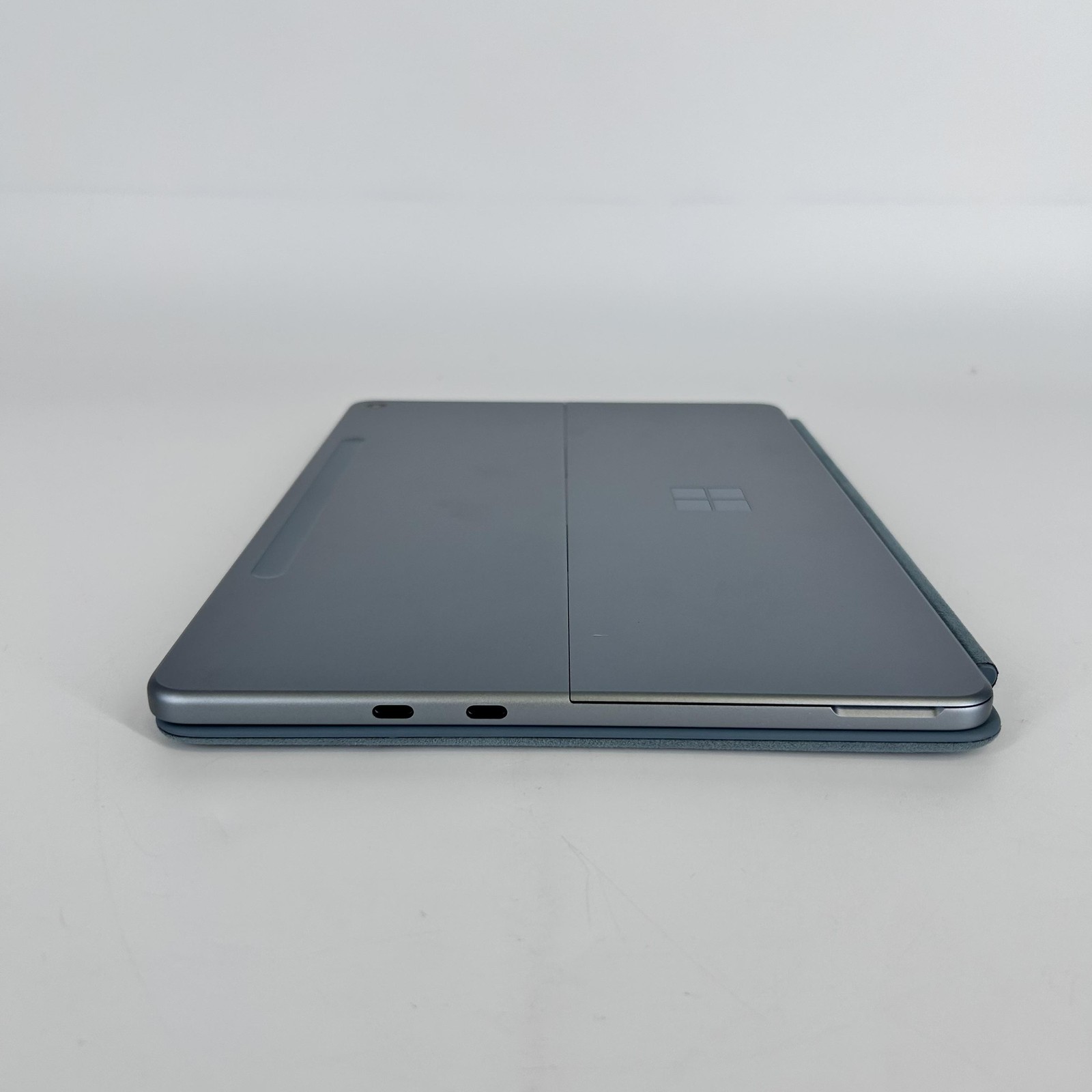 Microsoft Surface Pro 12 Gray X Plus (8-core) 3.30 GHz 16GB 512GB UFS Good