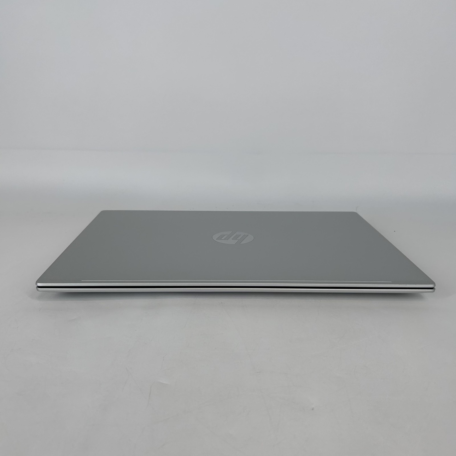 HP OmniBook 5 16 2023 Glacier Silver 2K 1.3 GHz i5-1334U 8GB 512GB SSD Excellent