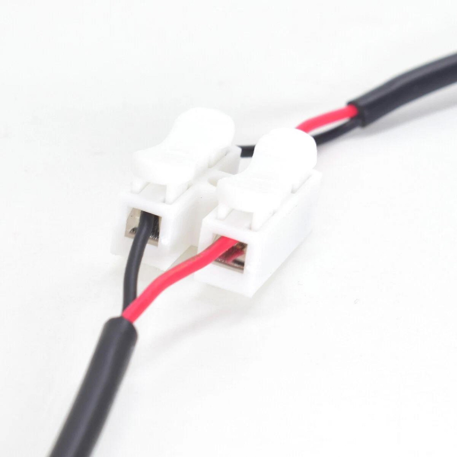 2pcs 0.3M/1FT USB Male to Bare Wire Cable 20AWG 5A USB2.0 2pin DIY Pigtail Cable