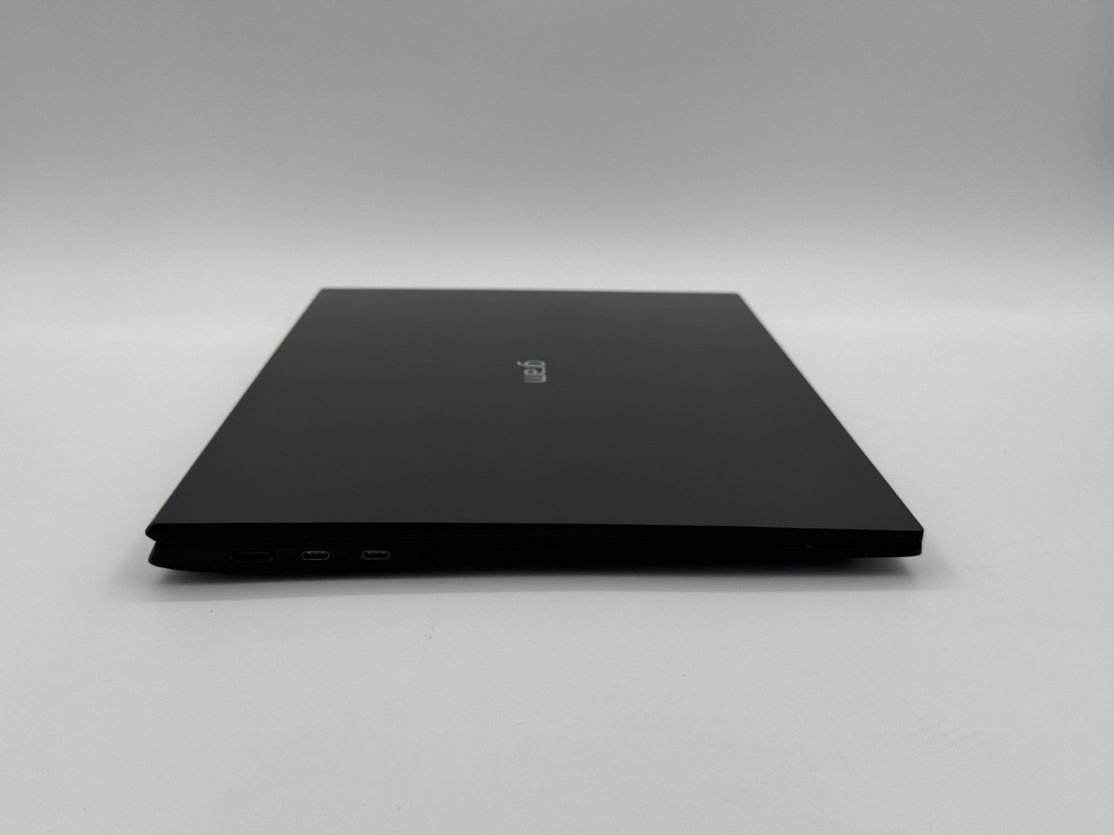 LG Gram 17″ Touch Laptop Intel Ultra 7 258V 32GB 1TB SSD Copilot+ Obsidian Black
