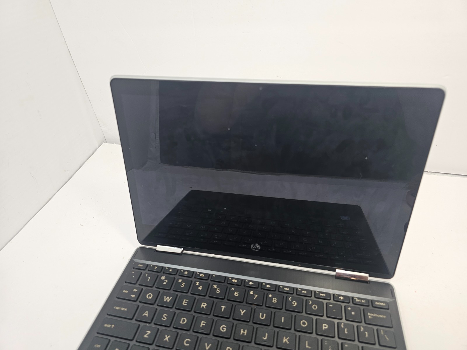 HP Pavilion x360 11.6 Touch Laptop 2-in-1 Intel Pentium Silver Charger TESTED